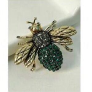 Elegant Gold and Green Bee Brooch-will show details while live🎉